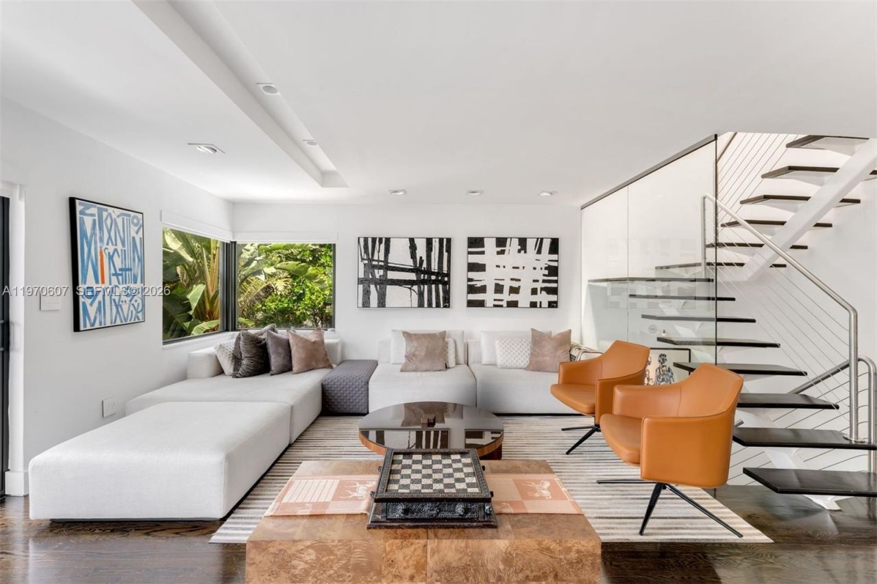 3560 W Fairview St , Miami, FL 33133 Photo