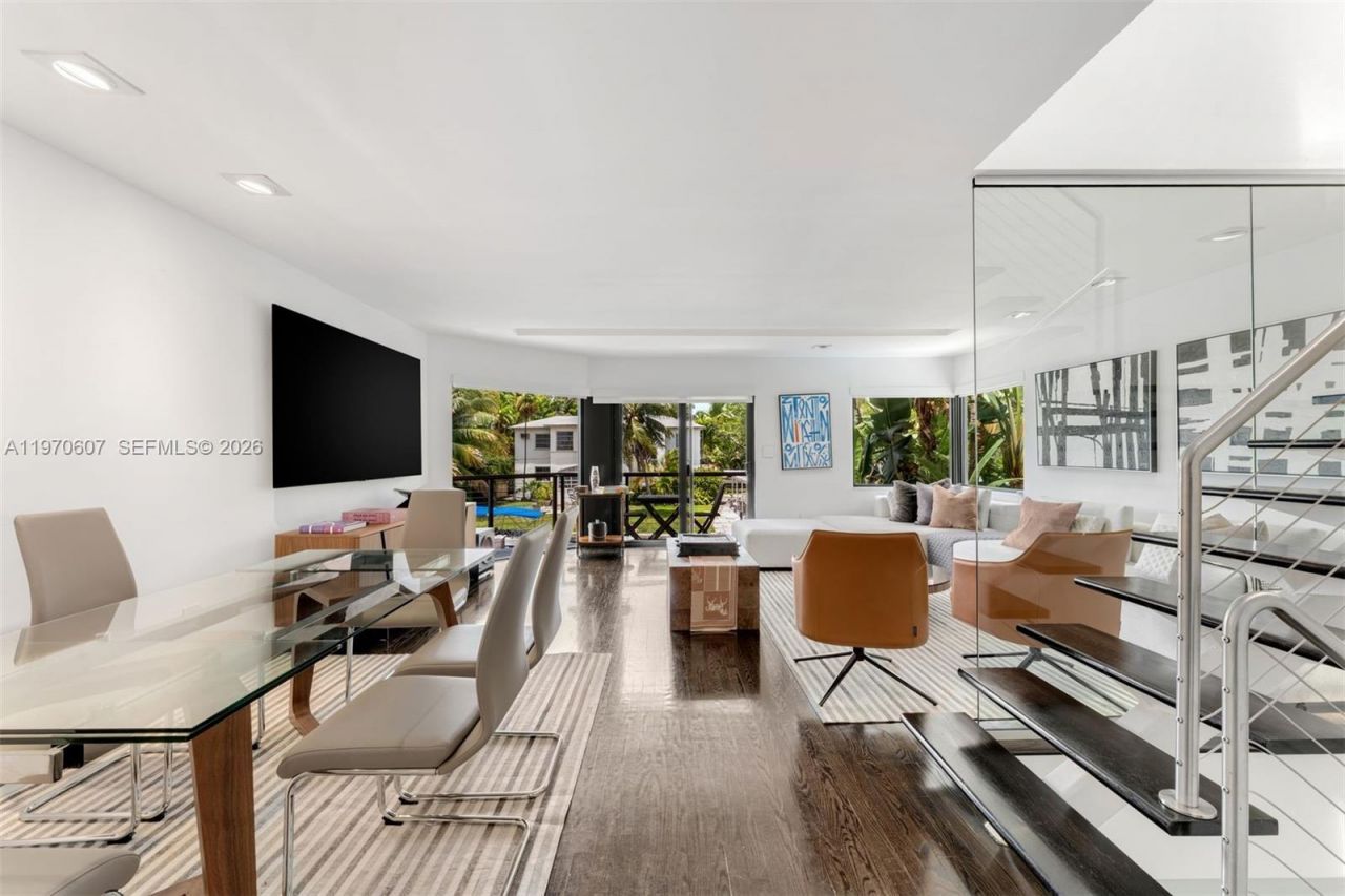 3560 W Fairview St , Miami, FL 33133 Photo