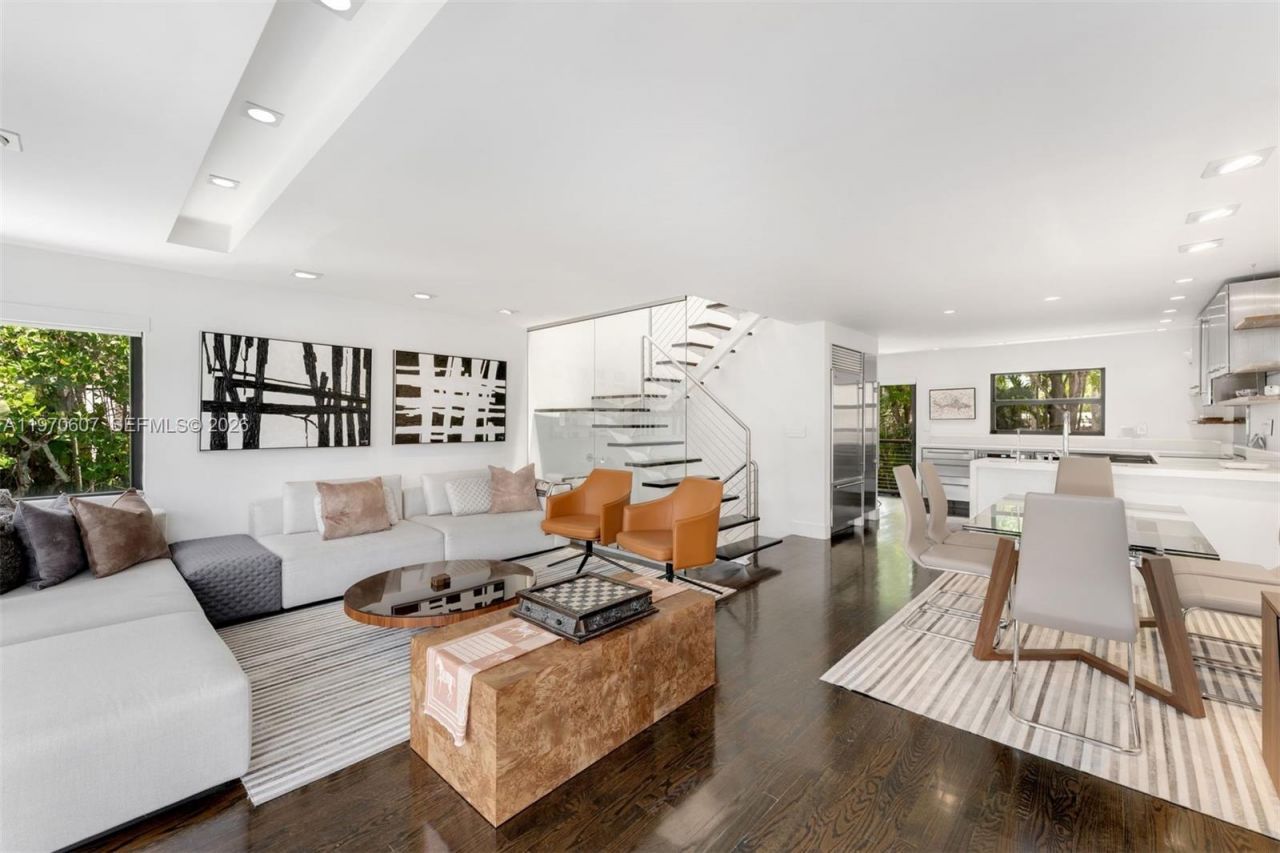 3560 W Fairview St , Miami, FL 33133 Photo