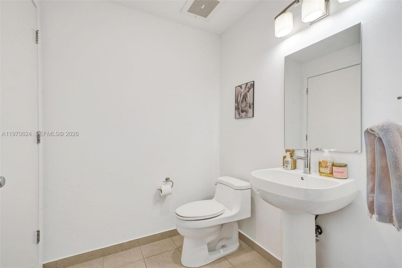 3301 NE 1st Ave, Unit H1105, Miami, FL 33137 Photo