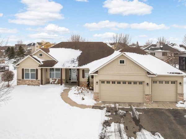 1763 Sandbar Circle, Waconia, MN 55387