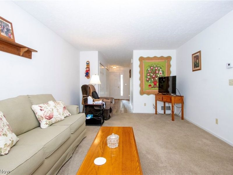 832 Avalon Drive, Ashland, OH 44805 Photo 5