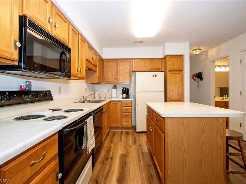 832 Avalon Drive, Ashland, OH 44805 Photo 9