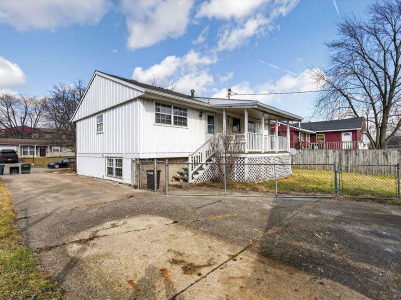 4647 Henley Avenue, Columbus, OH 43228 Photo 27