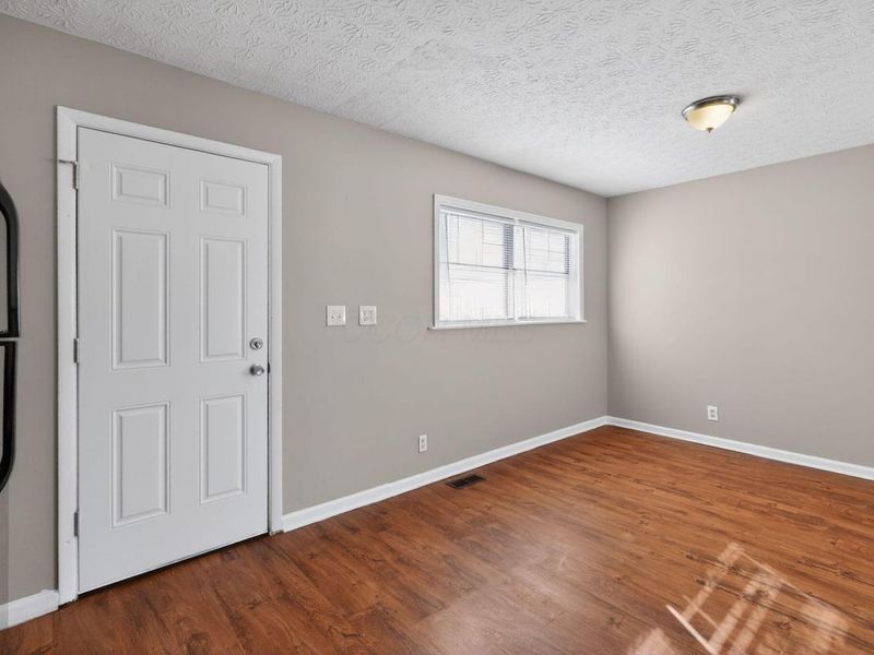 4647 Henley Avenue, Columbus, OH 43228 Photo 3