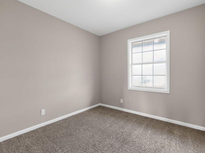 4647 Henley Avenue, Columbus, OH 43228 Photo 4