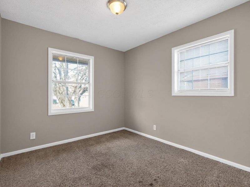 4647 Henley Avenue, Columbus, OH 43228 Photo 6