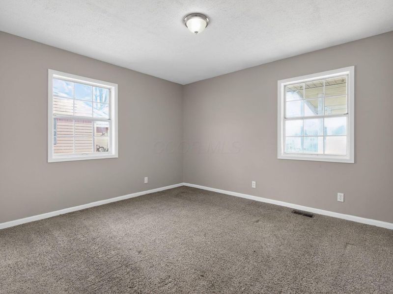 4647 Henley Avenue, Columbus, OH 43228 Photo 8