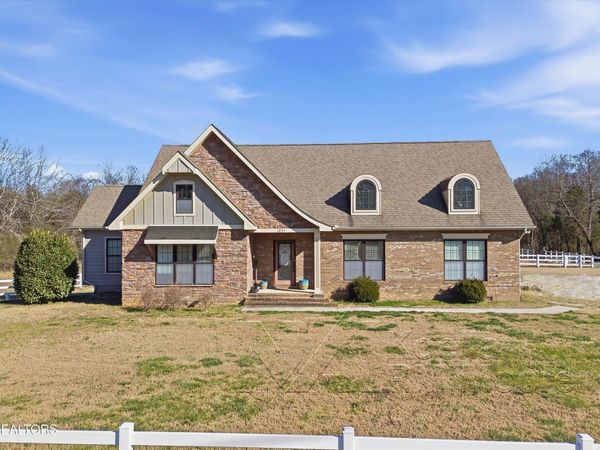 1271 New Hope Rd, Rockwood, TN 37854
