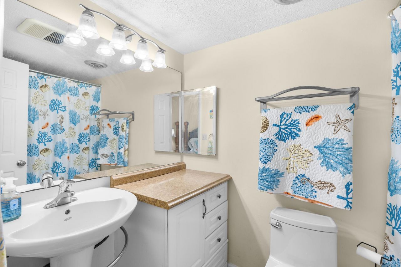 1000 11th Ave. N Photo 12