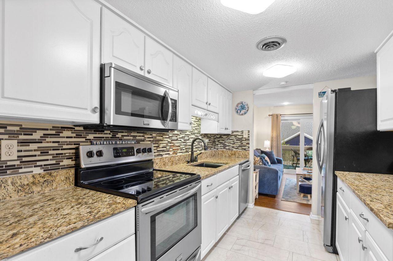 1000 11th Ave. N Photo 20