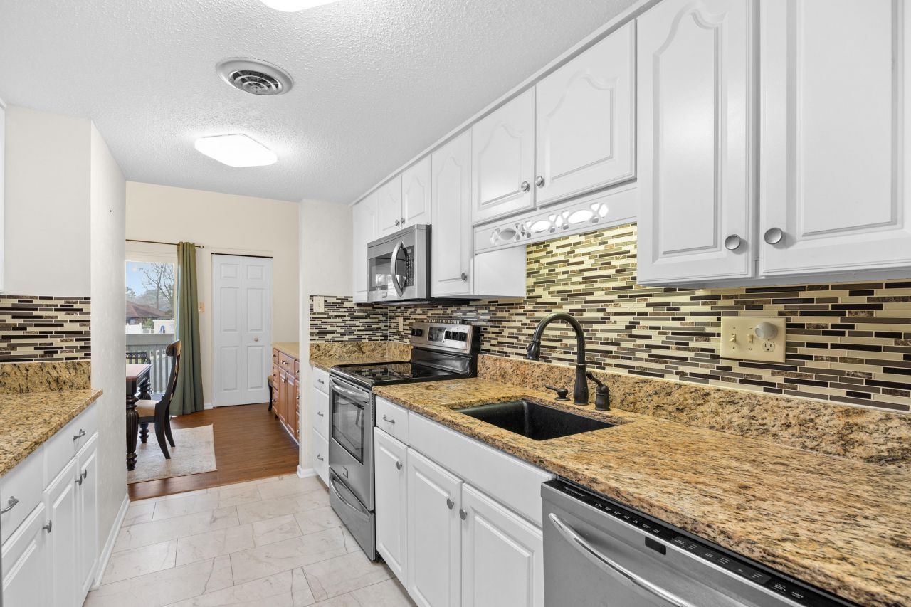 1000 11th Ave. N Photo 22