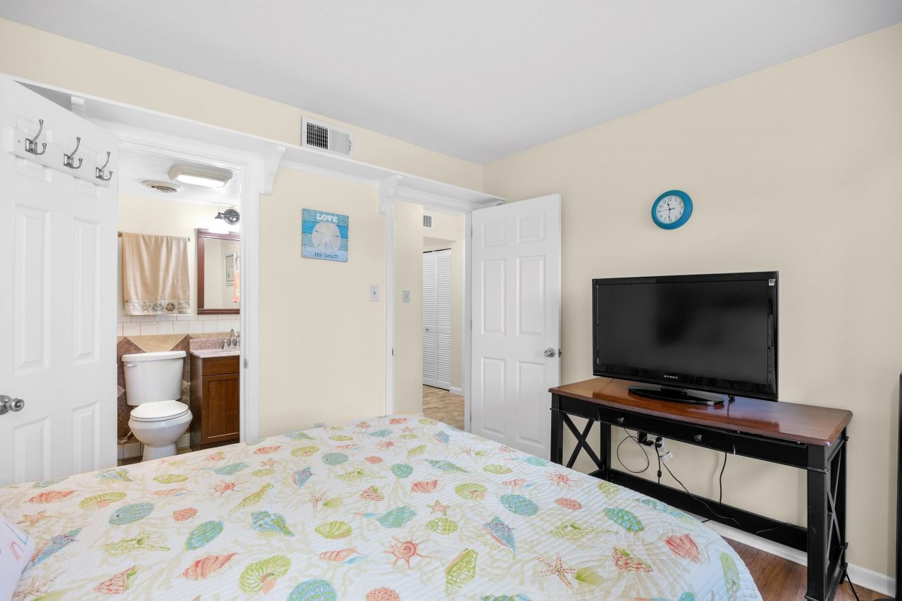 1000 11th Ave. N Photo 4