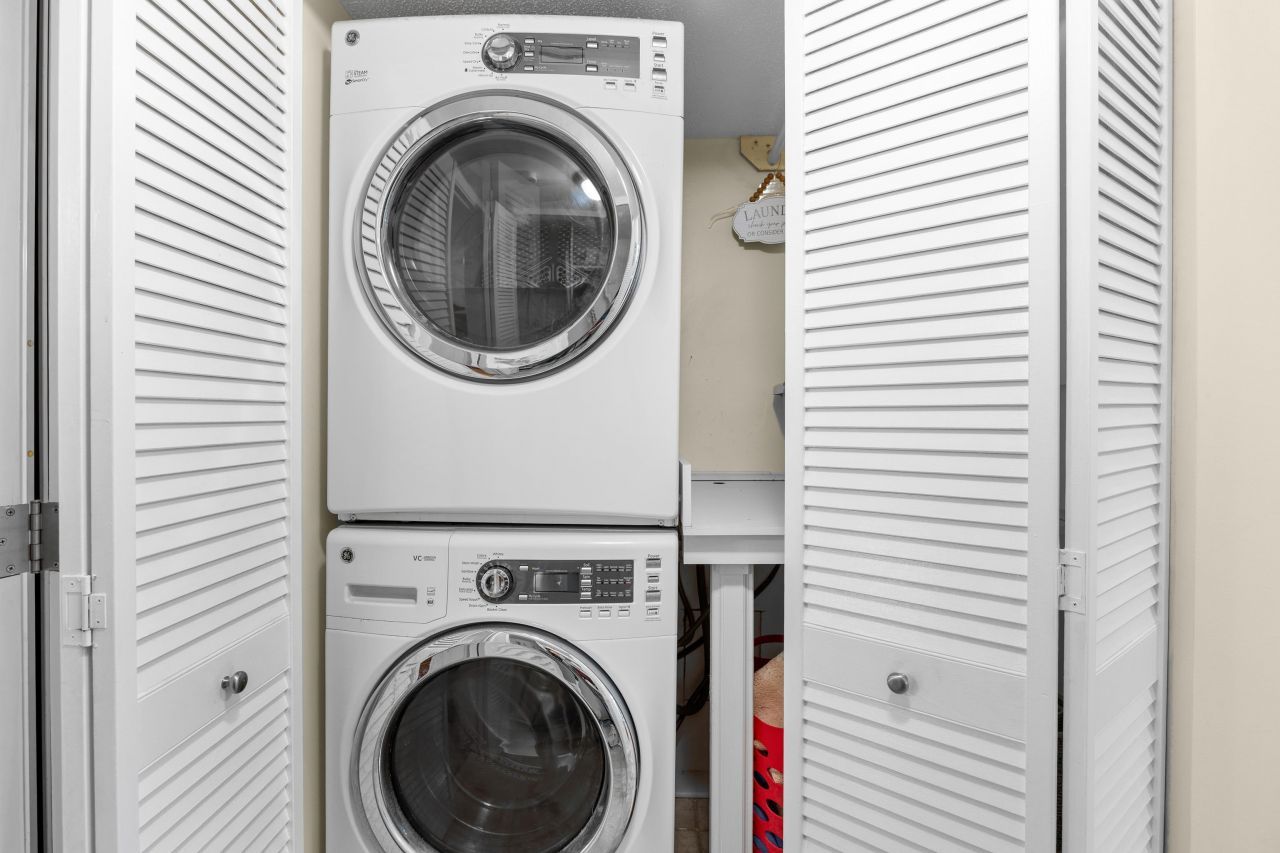 1000 11th Ave. N Photo 8