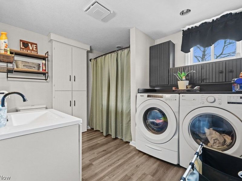 2420 Beechwood Avenue NE, Alliance, OH 44601 Photo 18