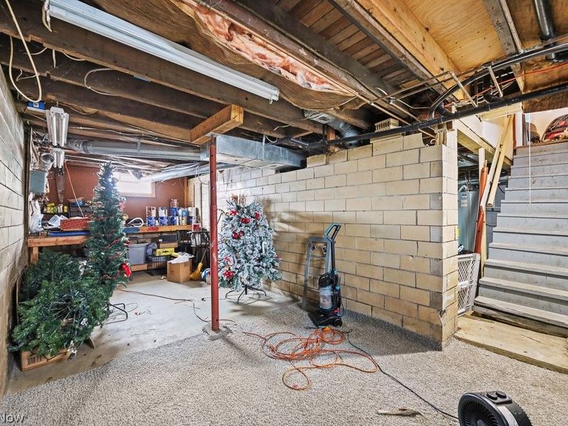 2420 Beechwood Avenue NE, Alliance, OH 44601 Photo 28