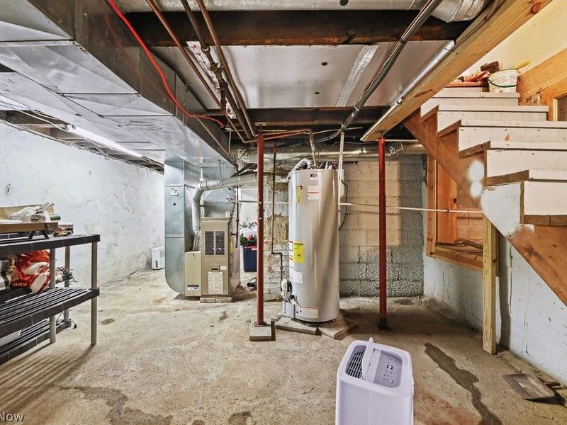 2420 Beechwood Avenue NE, Alliance, OH 44601 Photo 31