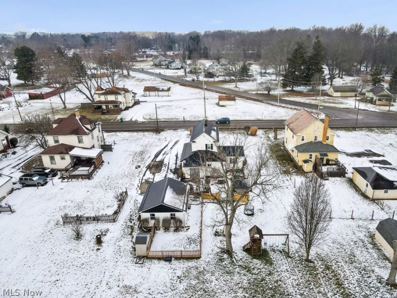 2420 Beechwood Avenue NE, Alliance, OH 44601 Photo 40