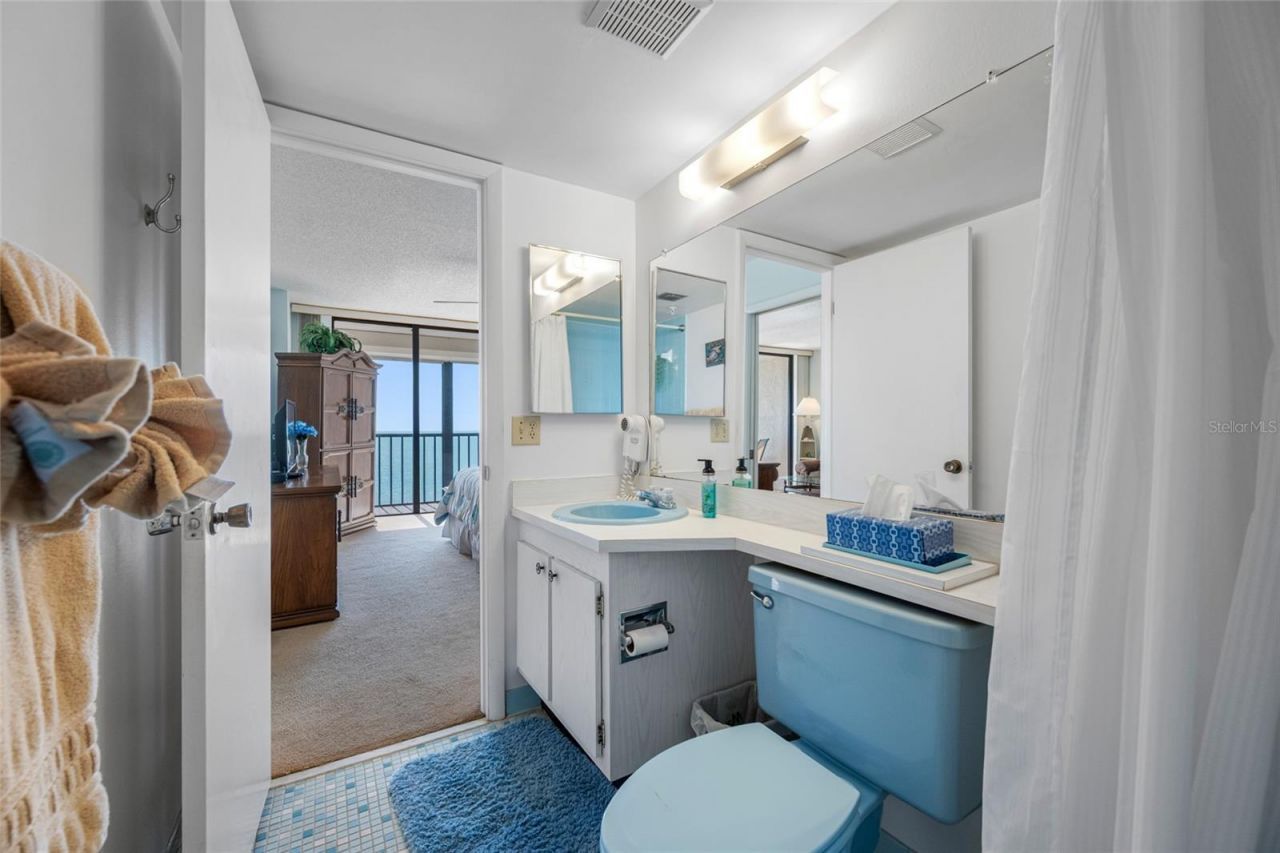 15462 Gulf Boulevard, Unit 603, Madeira Beach, FL 33708 Photo
