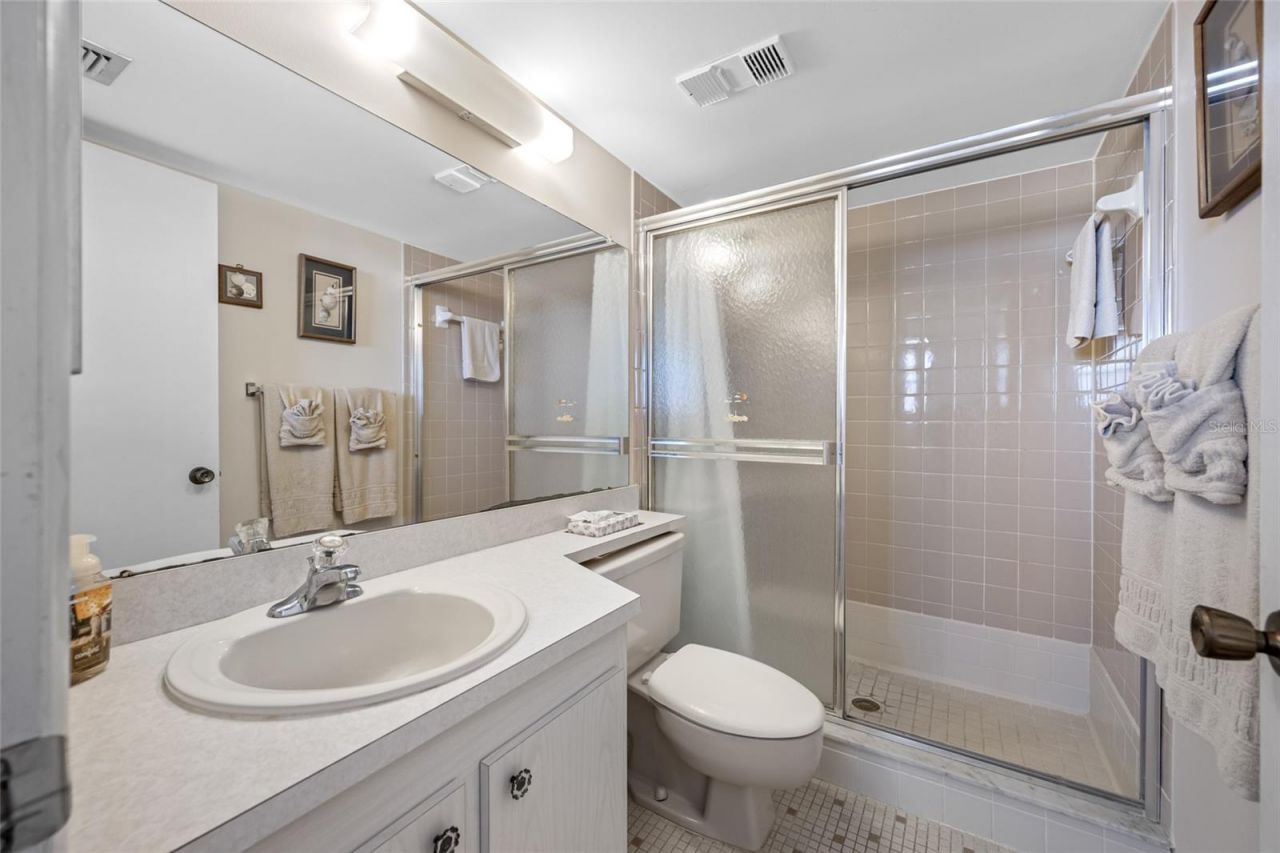 15462 Gulf Boulevard, Unit 603, Madeira Beach, FL 33708 Photo