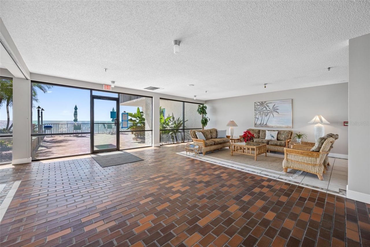 15462 Gulf Boulevard, Unit 603, Madeira Beach, FL 33708 Photo