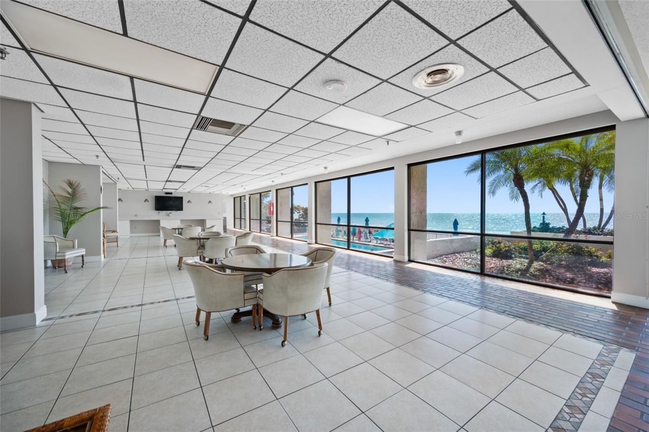 15462 Gulf Boulevard, Unit 603, Madeira Beach, FL 33708 Photo