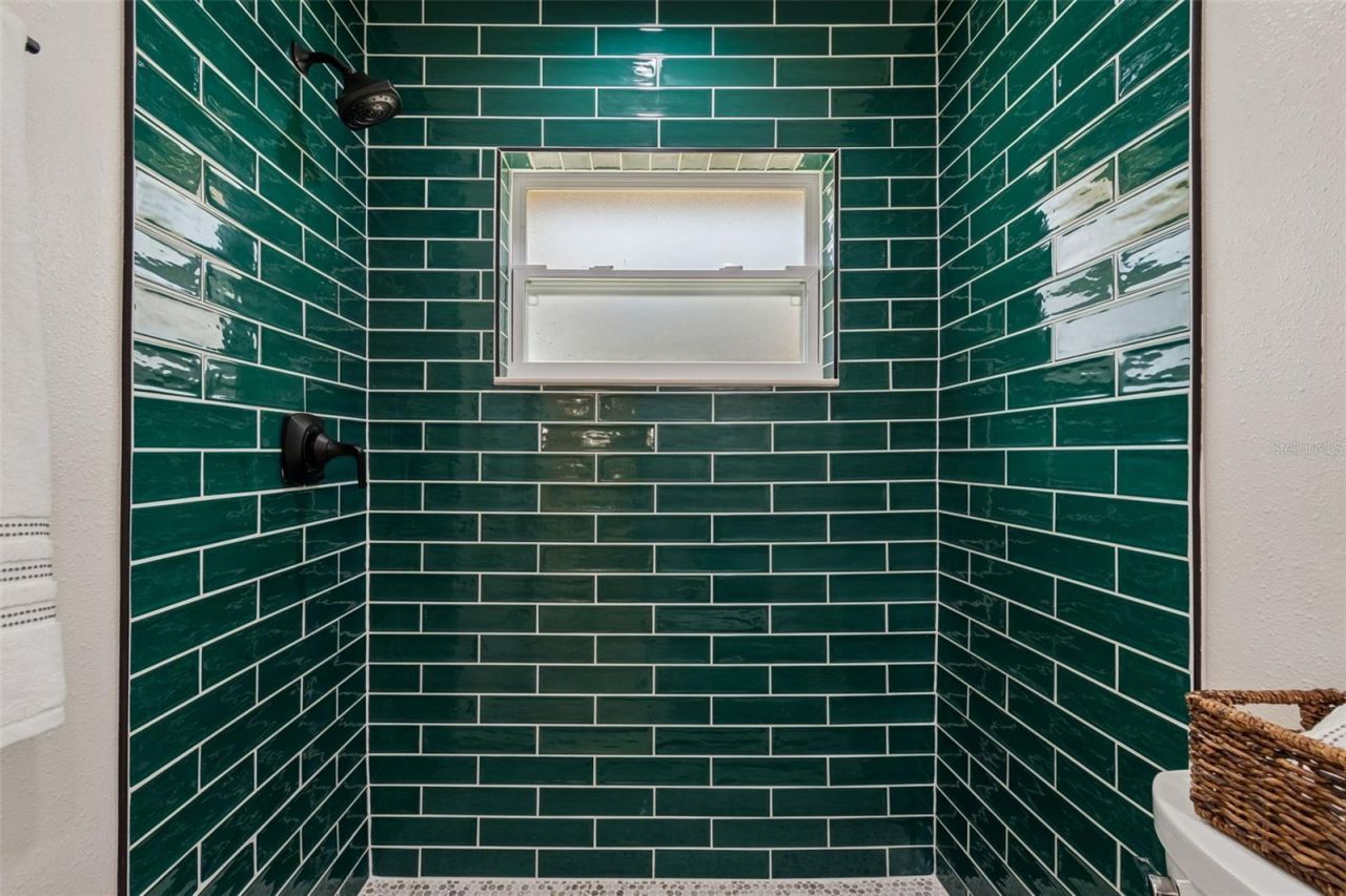 5682 46th Avenue N, Kenneth City, FL 33709 Photo