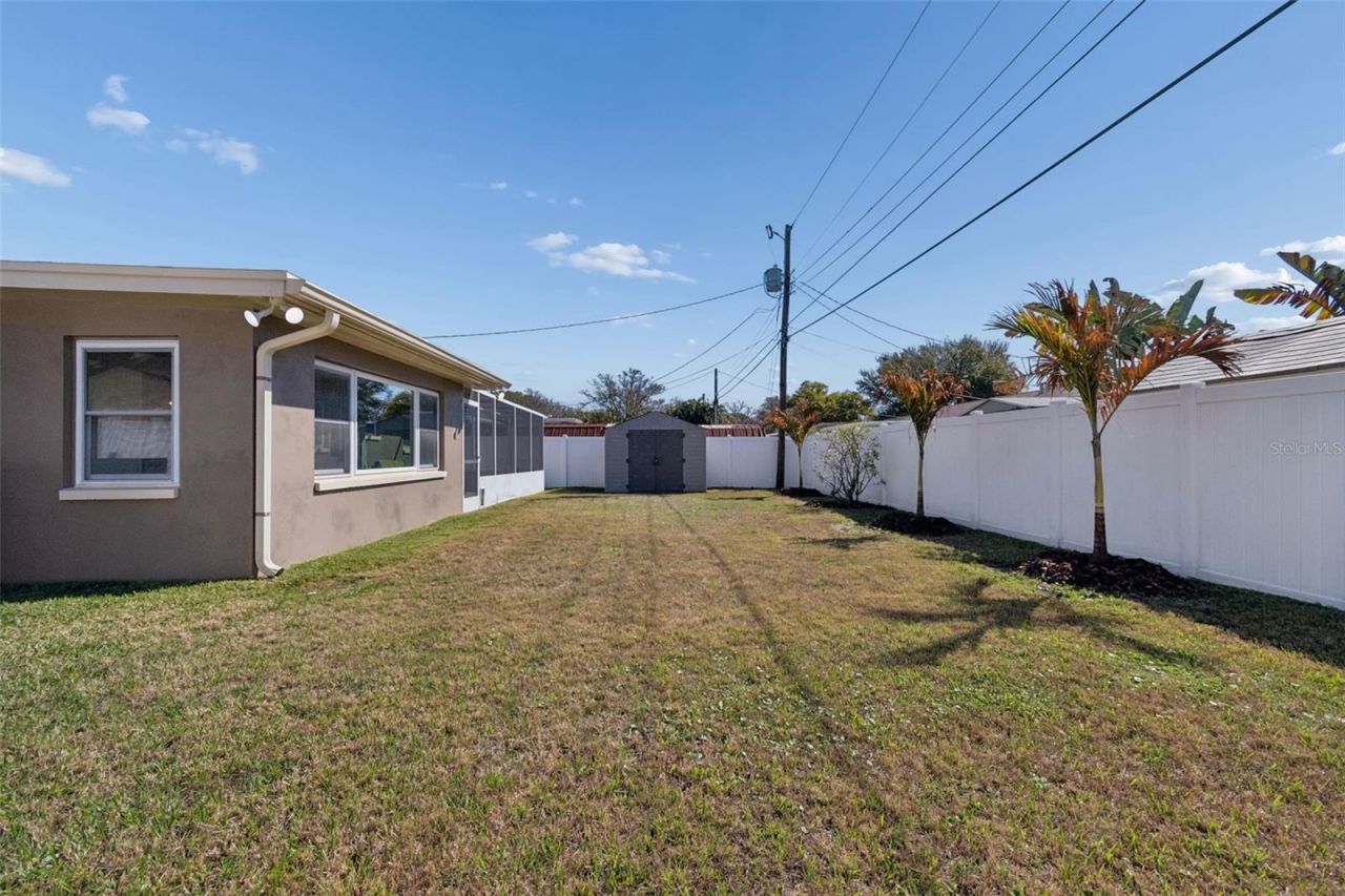 5682 46th Avenue N, Kenneth City, FL 33709 Photo