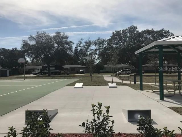 5682 46th Avenue N, Kenneth City, FL 33709 Photo