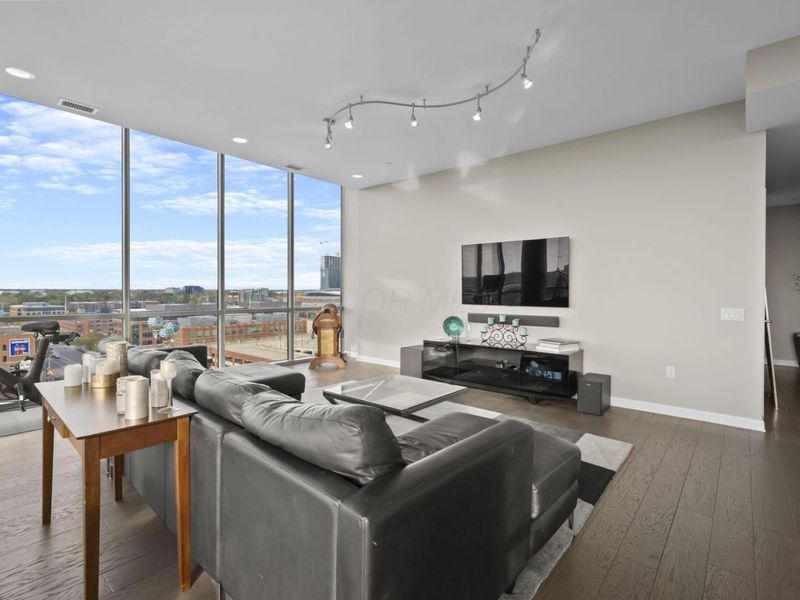 300 W Spring Street, Unit 1105, Columbus, OH 43215 Photo 7