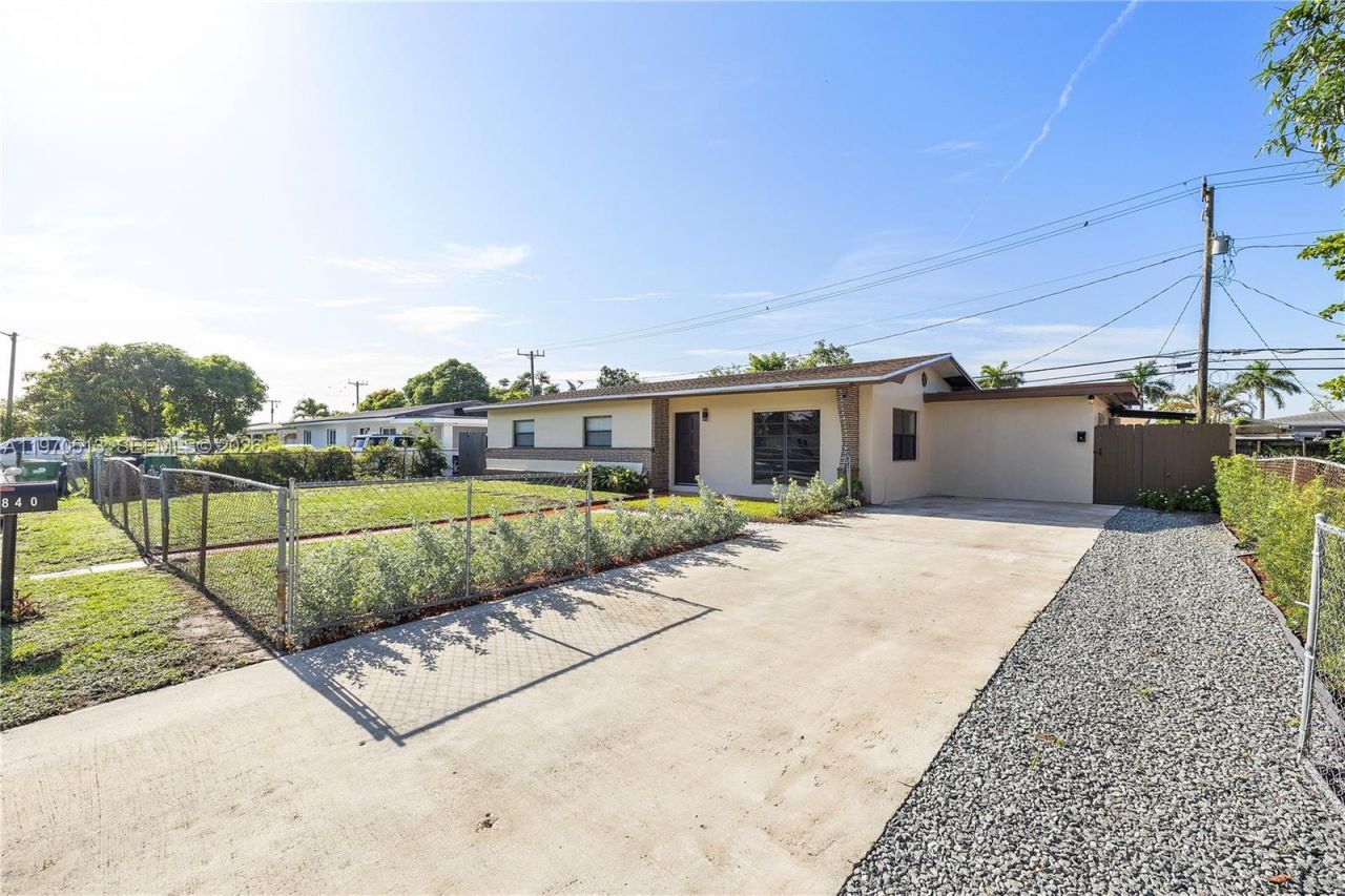 3840 NW 176th St, Unit 1, Miami Gardens, FL 33055 Photo