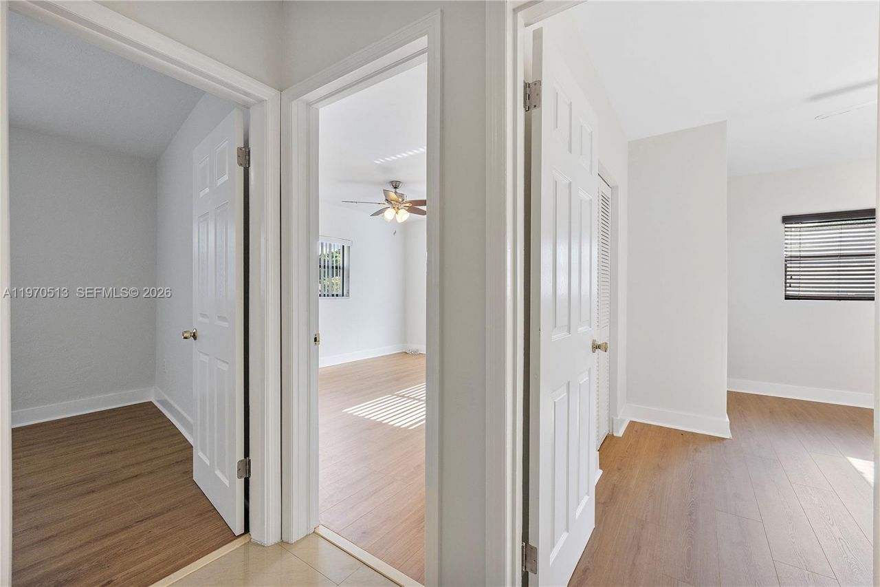 3840 NW 176th St, Unit 1, Miami Gardens, FL 33055 Photo