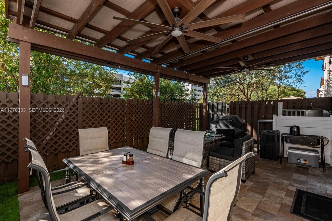 7902 NW 105th Ct , Unit 7902, Doral, FL 33178 Photo