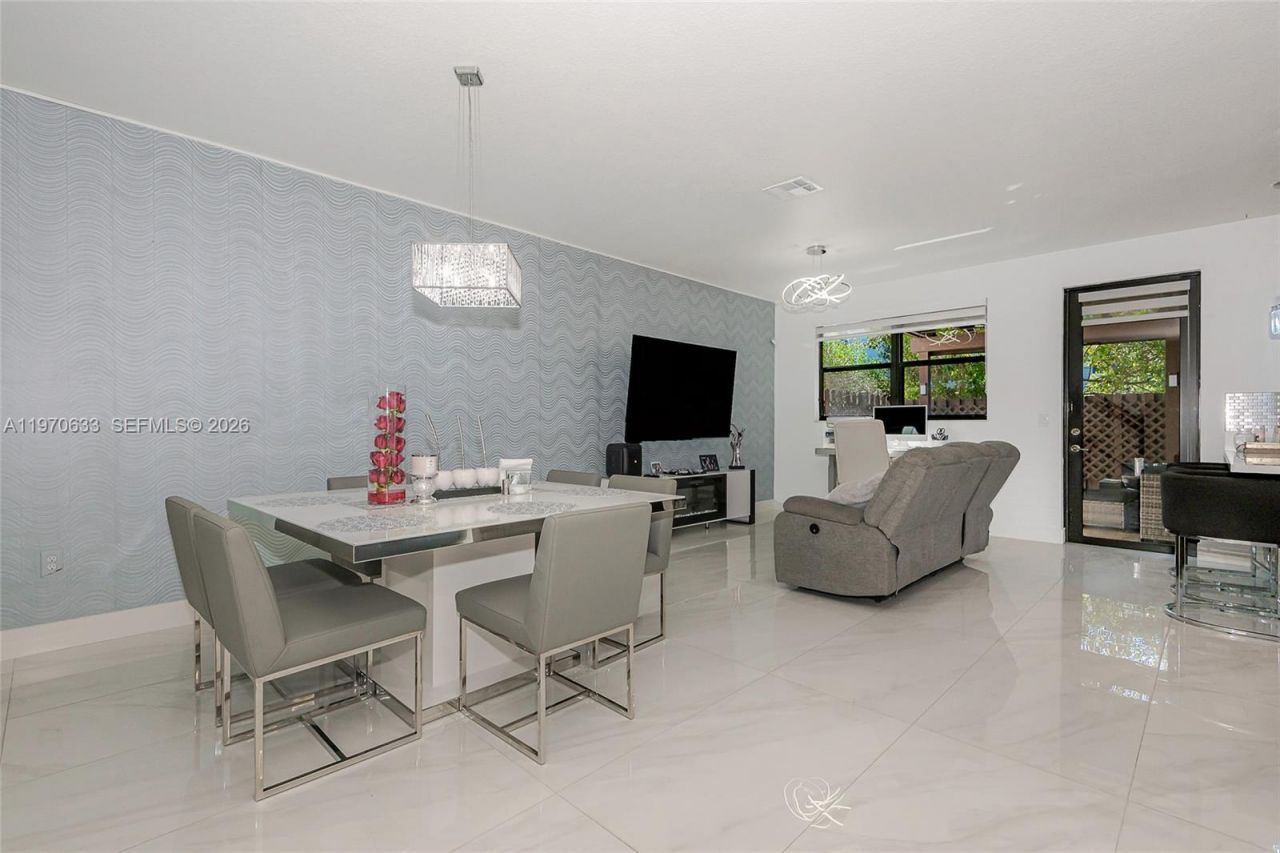 7902 NW 105th Ct , Unit 7902, Doral, FL 33178 Photo