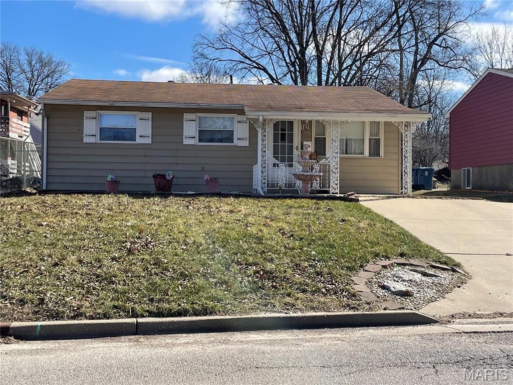 1429 S Rodgers Avenue, Alton, IL 62002 Main Photo