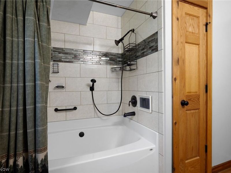 5361 Grafton Road, Valley City, OH 44280 Photo 17