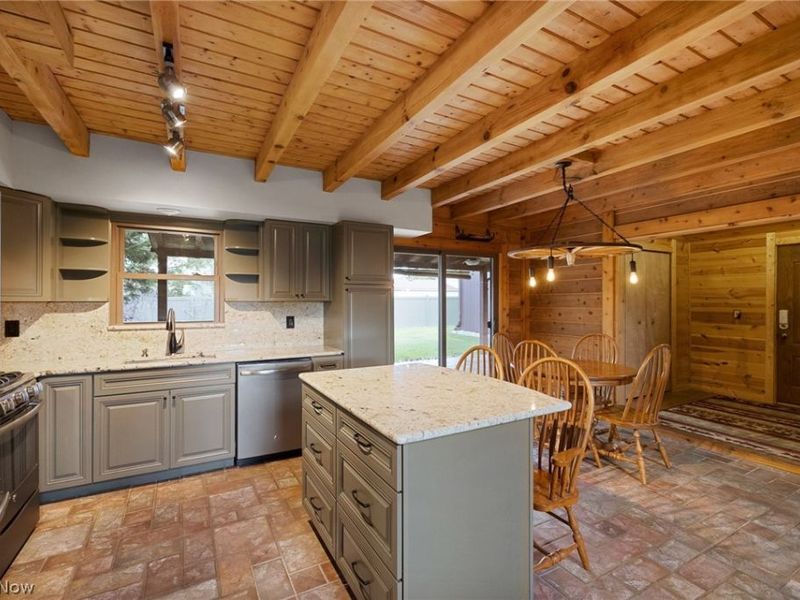 5361 Grafton Road, Valley City, OH 44280 Photo 6