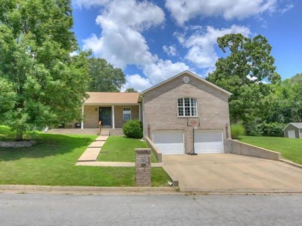 121 Fawn Trail, Seneca, MO 64865