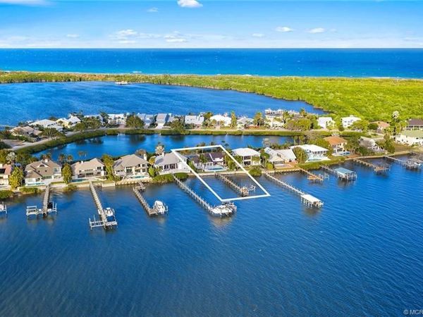 4230 NE Joes Point Road, Stuart, FL 34996