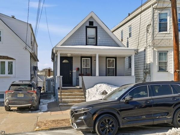 191 Cambridge Ave, Garfield, NJ 07026