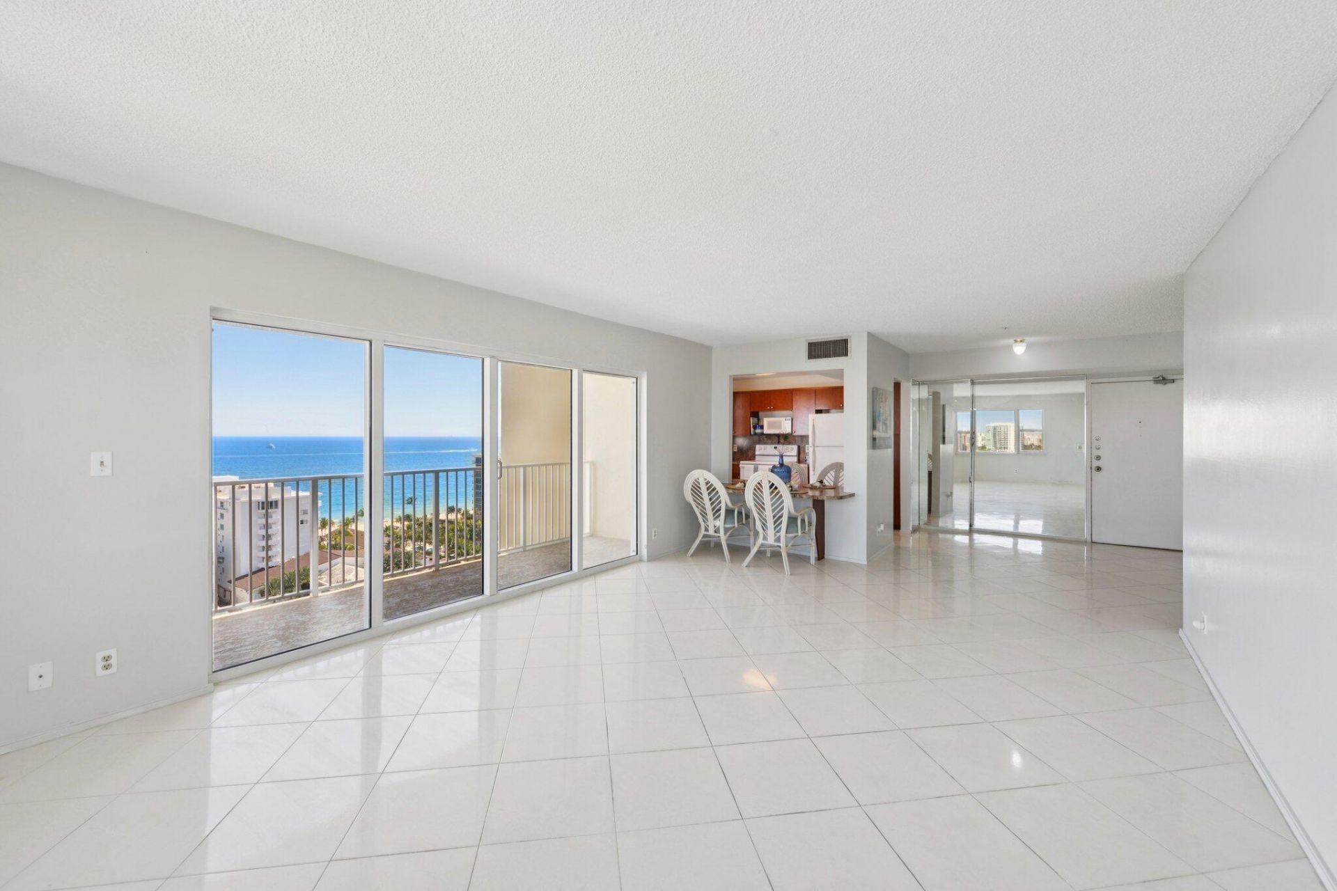 1200 Hibiscus Avenue, Unit 1804, Pompano Beach, FL 33062 Photo