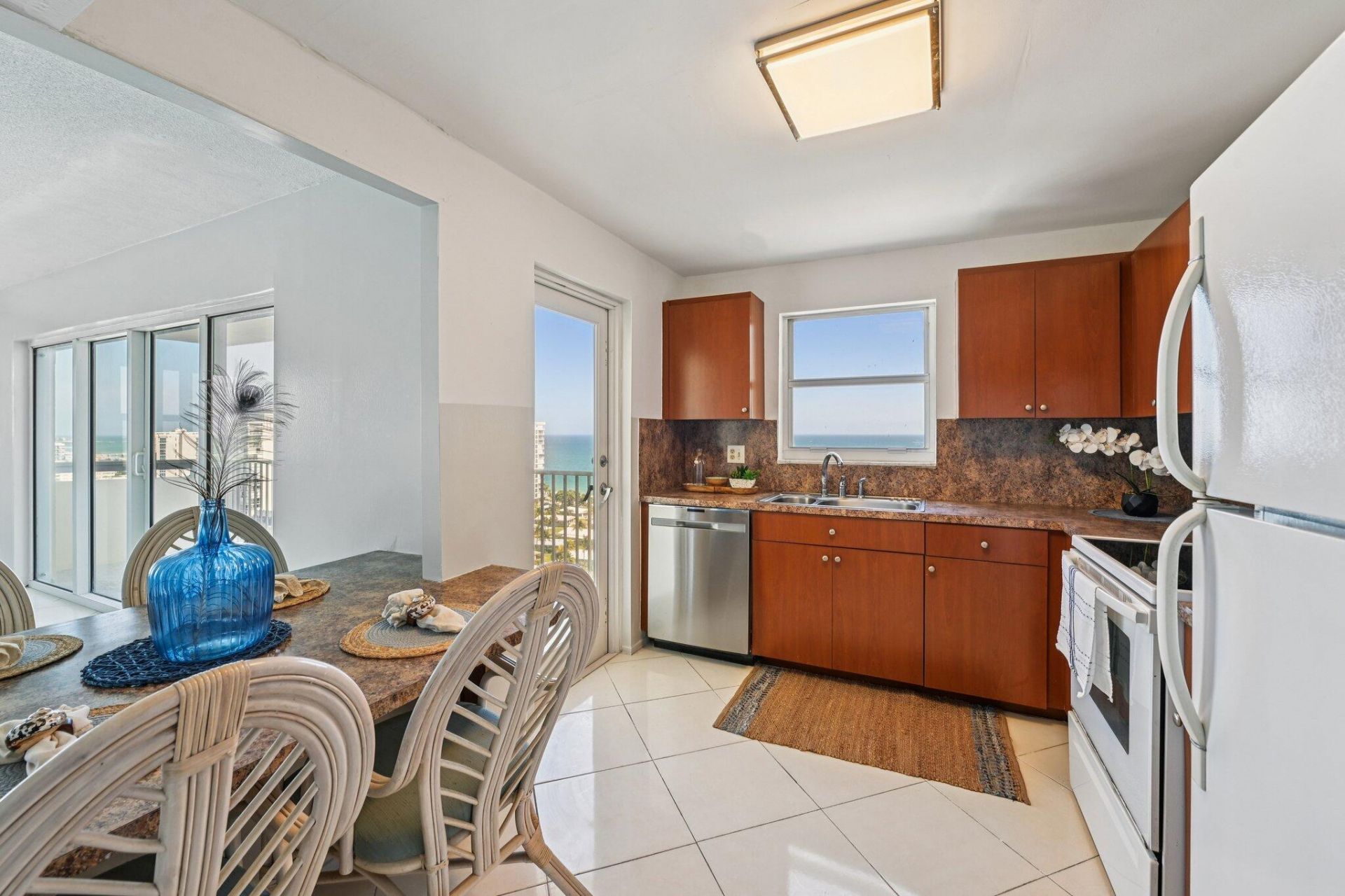 1200 Hibiscus Avenue, Unit 1804, Pompano Beach, FL 33062 Photo