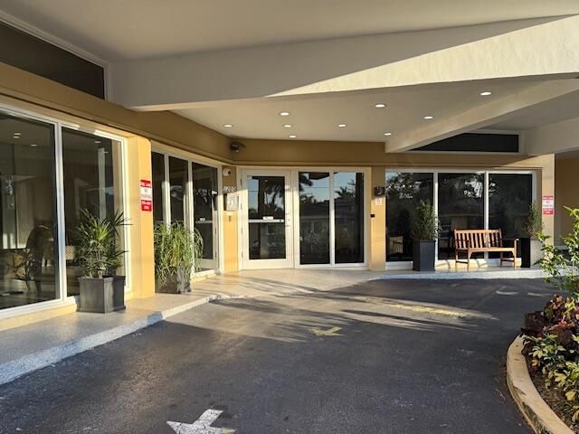 1200 Hibiscus Avenue, Unit 1804, Pompano Beach, FL 33062 Photo