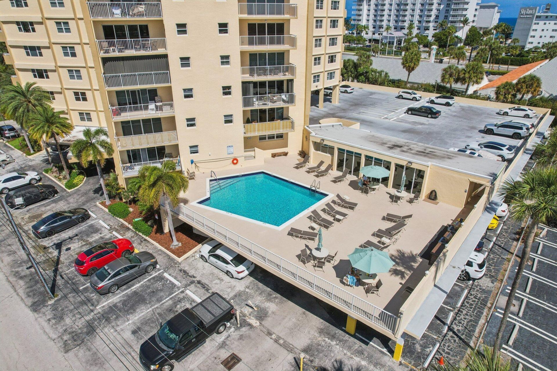 1200 Hibiscus Avenue, Unit 1804, Pompano Beach, FL 33062 Photo