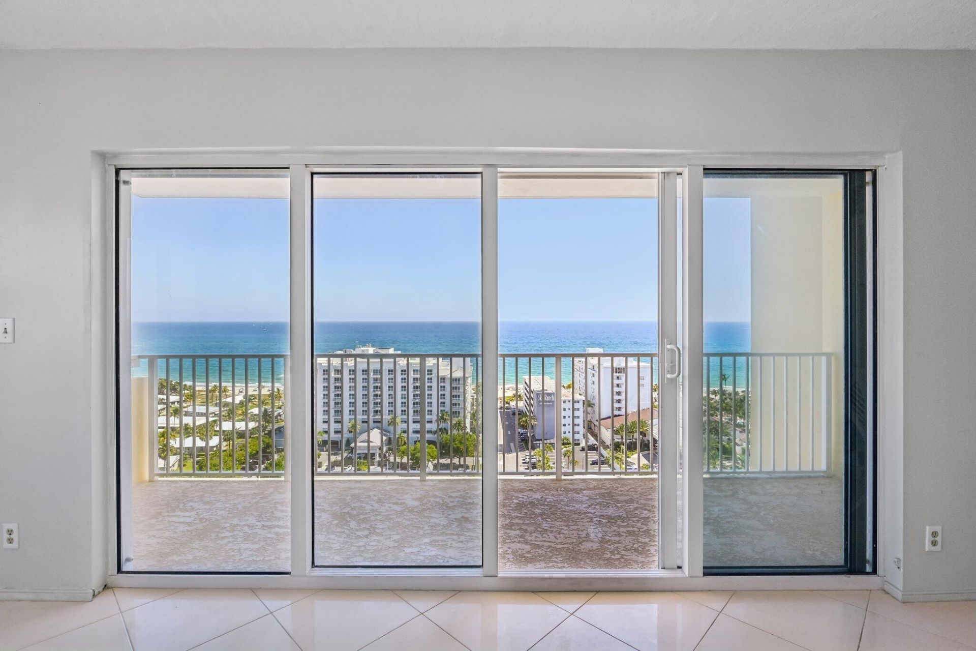 1200 Hibiscus Avenue, Unit 1804, Pompano Beach, FL 33062 Photo