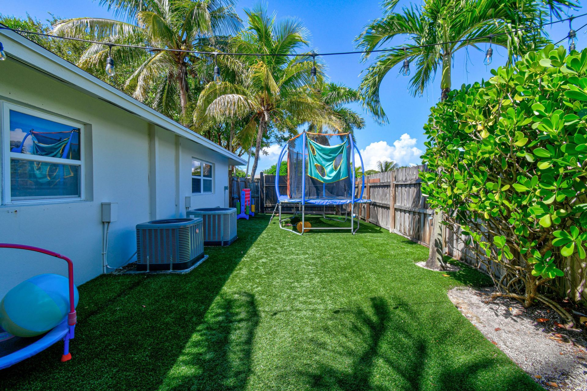 106 Windsor Road E, Jupiter, FL 33469 Photo