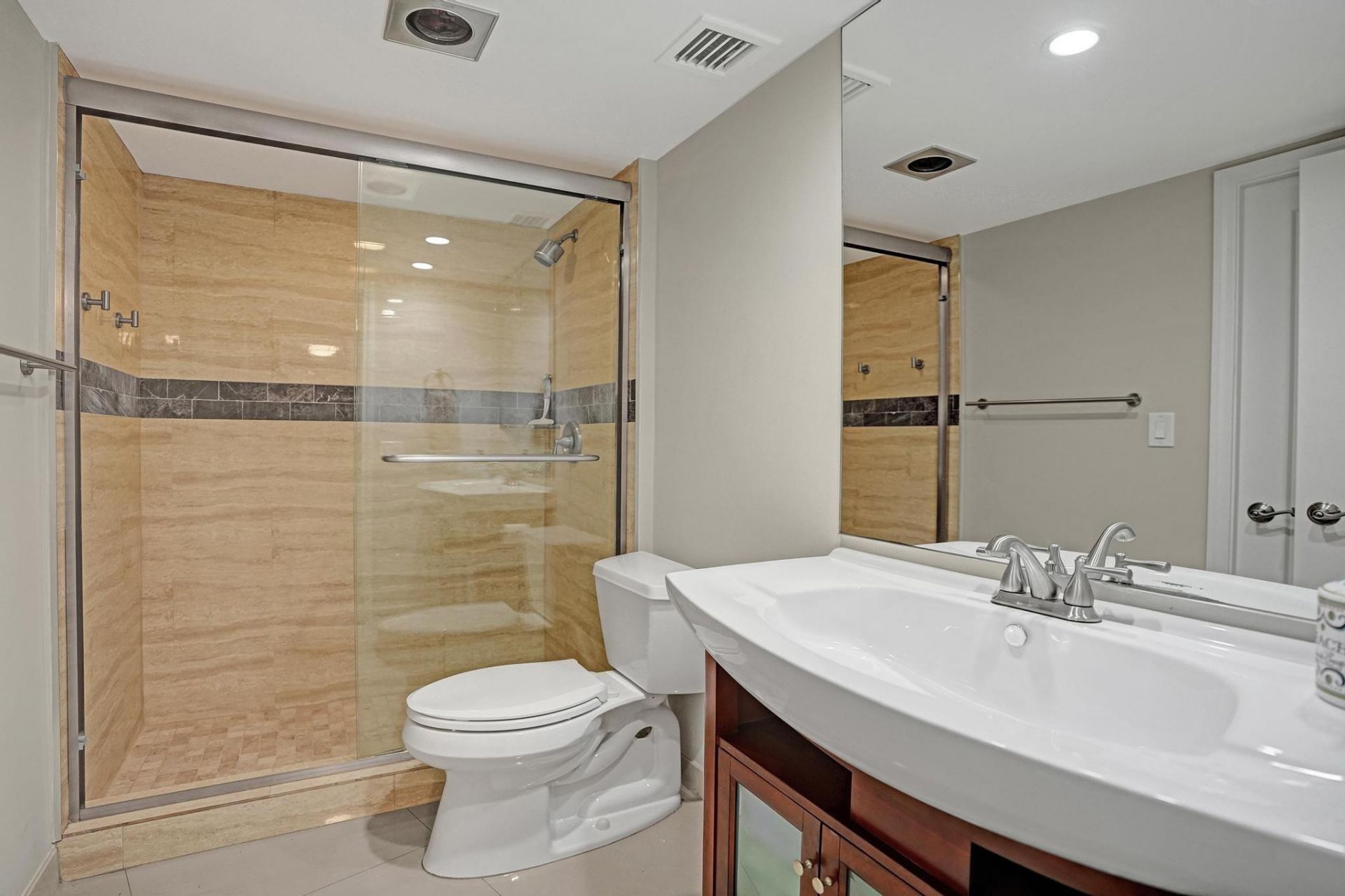 2000 S Ocean Drive, Unit 305, Fort Lauderdale, FL 33316 Photo