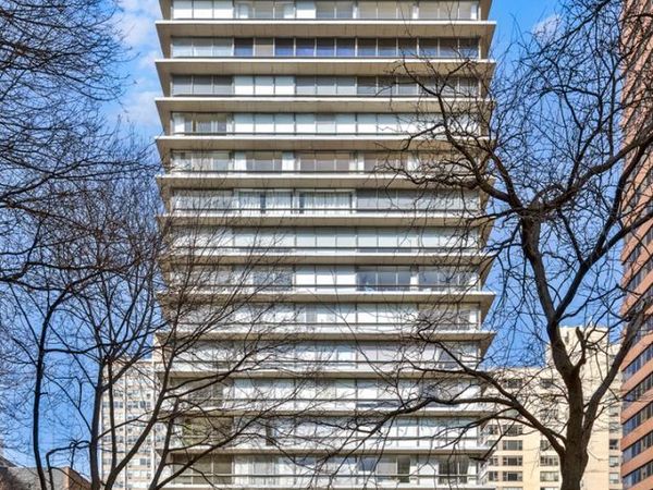 320 W OAKDALE Avenue, Unit 1301-1302, Chicago, IL 60657