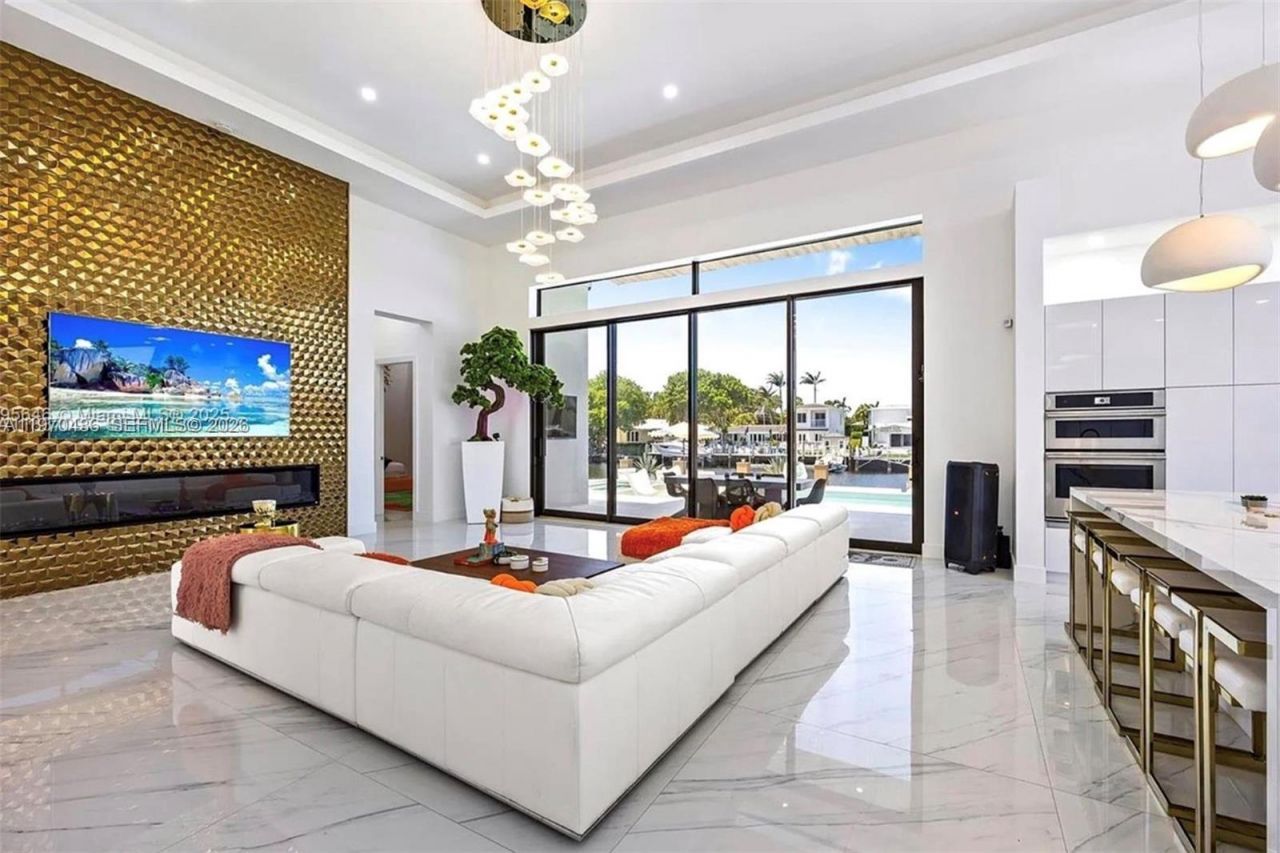 2225 NE 19th St, Fort Lauderdale, FL 33305 Photo