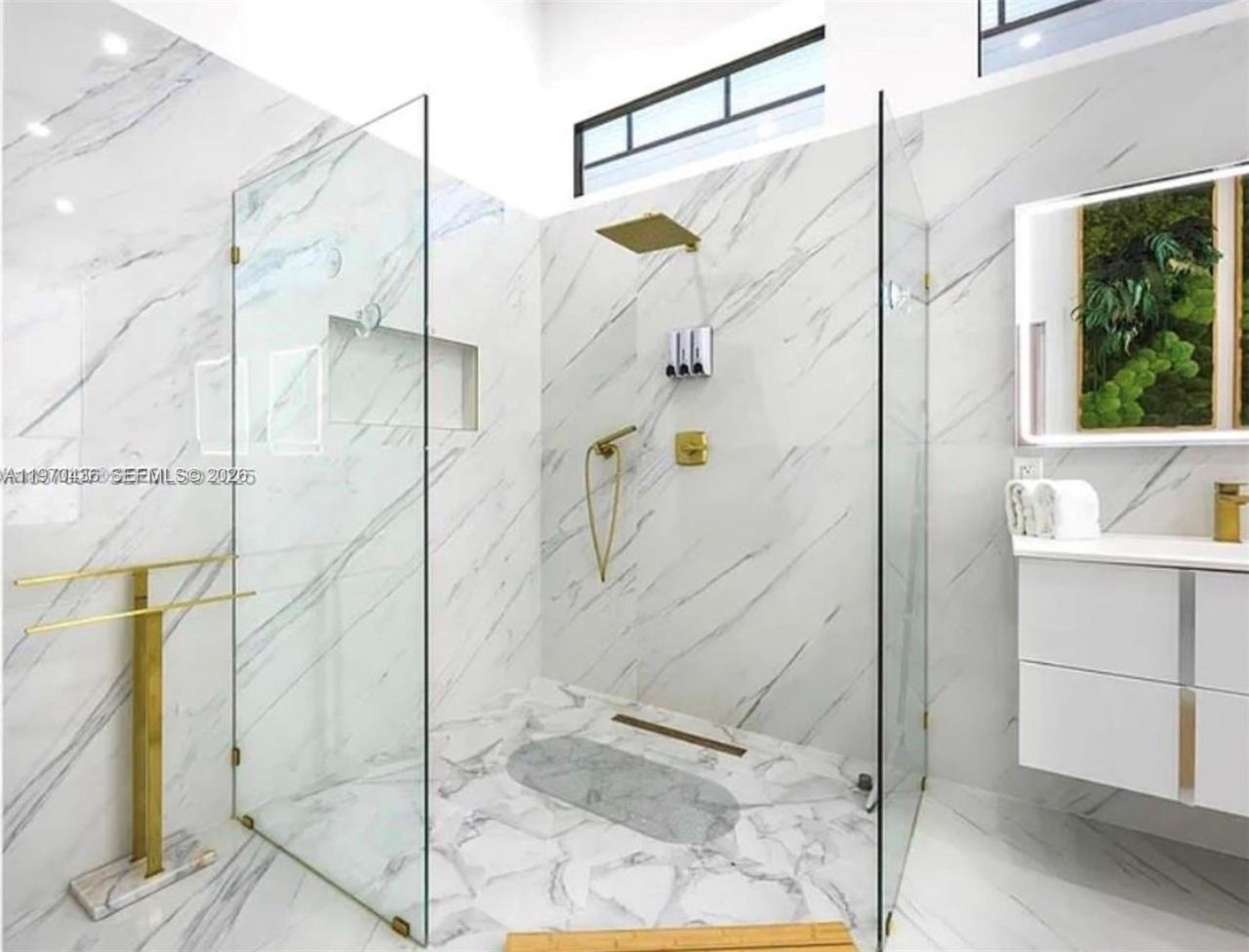 2225 NE 19th St, Fort Lauderdale, FL 33305 Photo